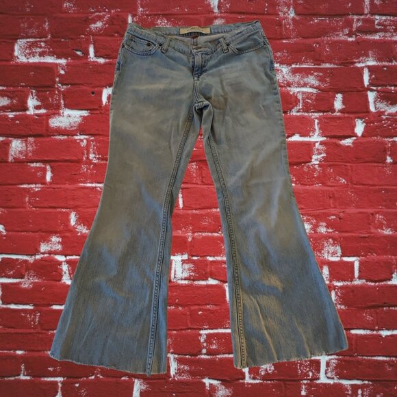 Pre-Loved Mossimo Low Rise Flare Jeans-Size 9 - Picture 1 of 10
